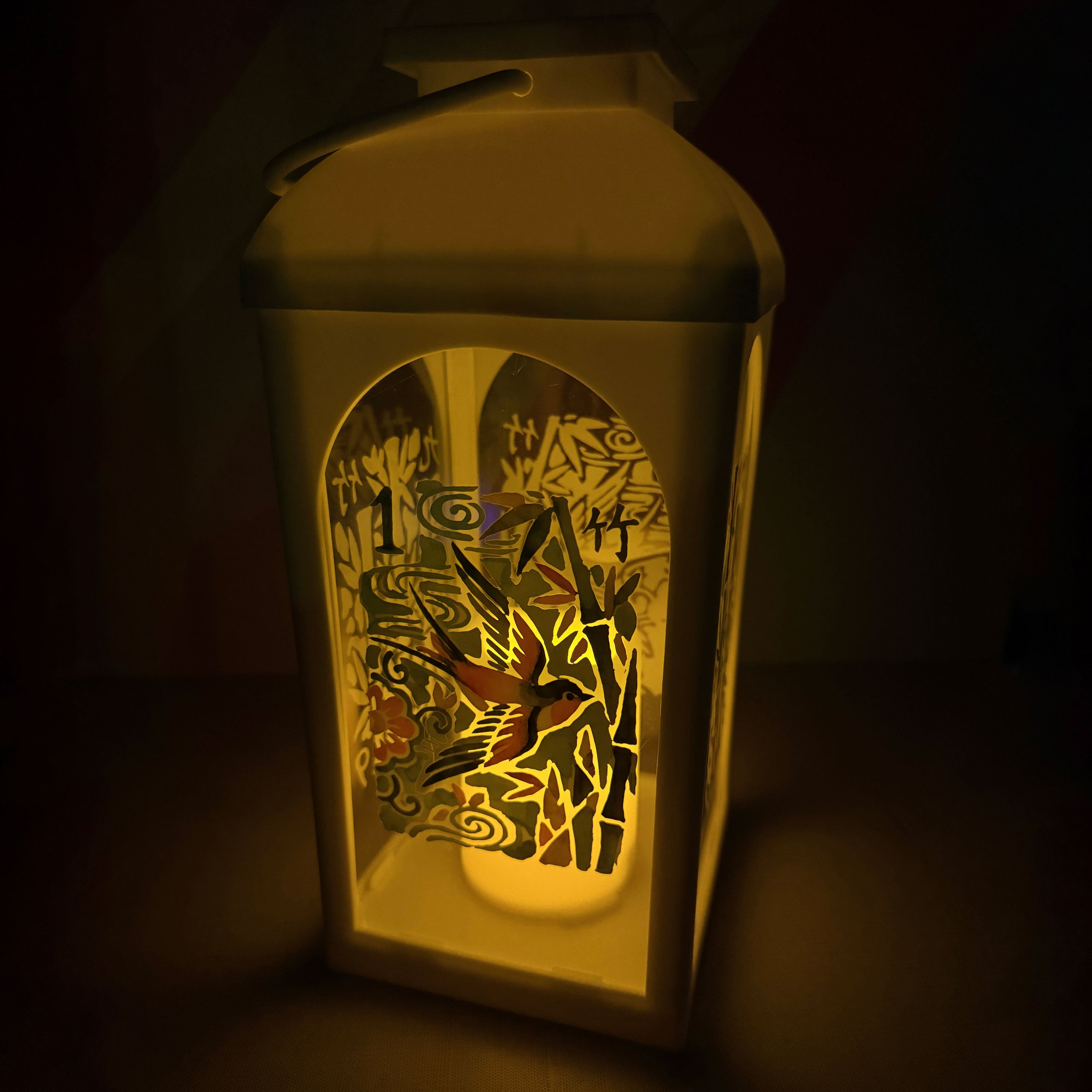 Mahjong Solar Lantern with Hummingbird & Bamboo