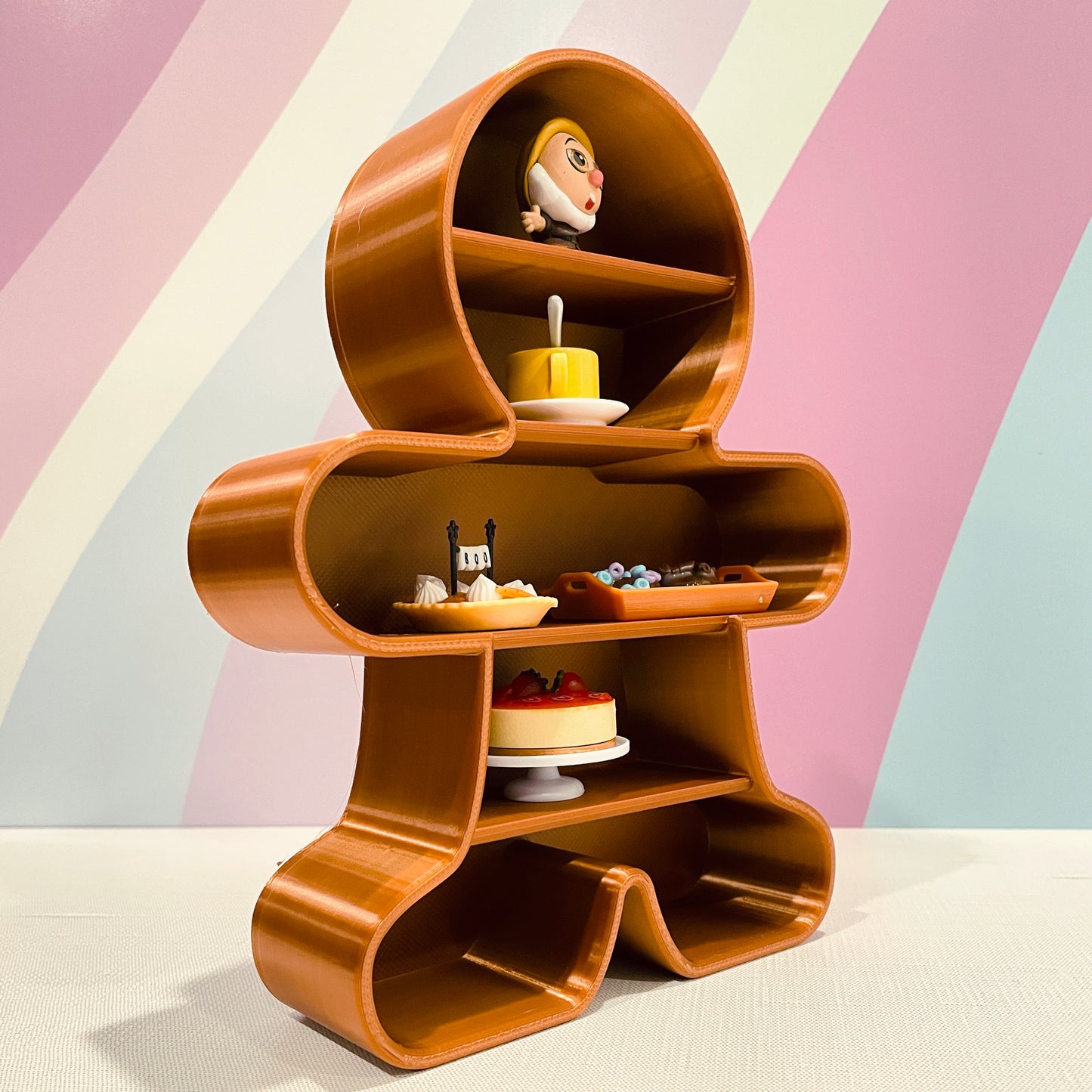 Gingerbread Cookie Cutter-Style Bookshelf – 5 Shelves for Minis!