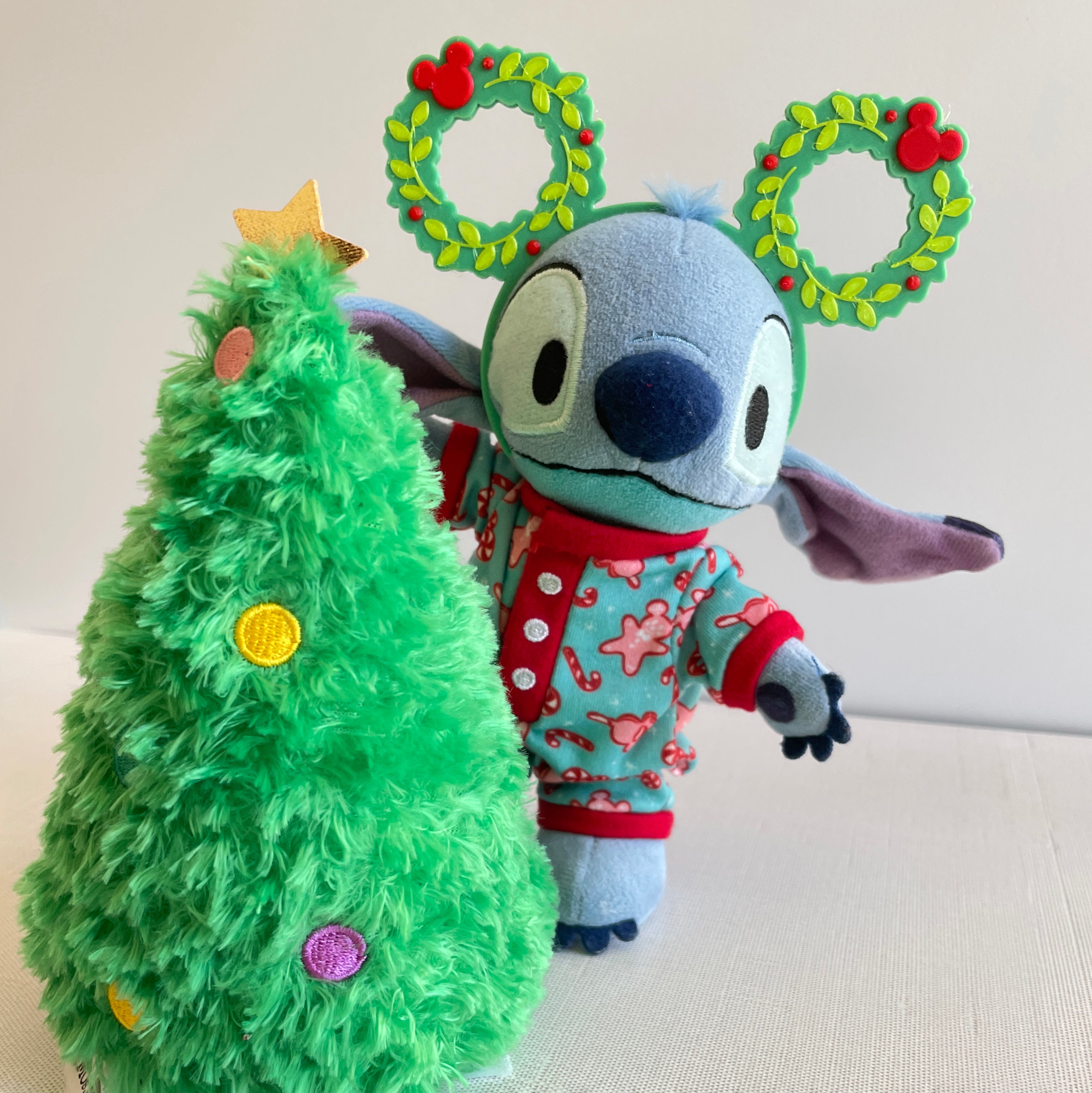 Holiday Wreath Ears Headband for Mini Plush Figures - Festive Edition